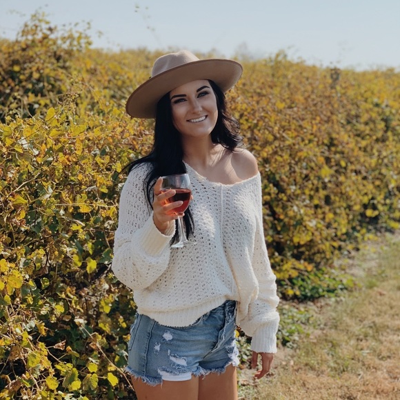 Meet your Posher, Sophie - Picture 1 of 1